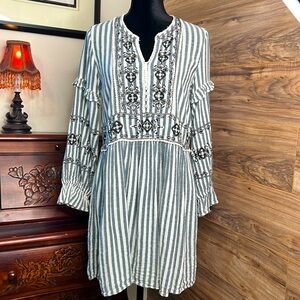 Zara Gray and White Striped Long Sleeve Dress